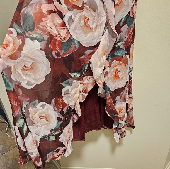 Cachet Floral Chiffon Wrap Slit Dress Cascading Ruffle Sweetheart Neckline Sz 6. - Picture 10 of 16